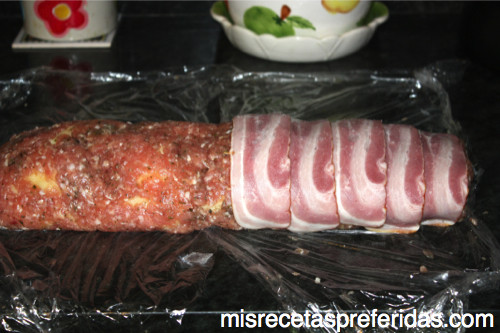 Rollo_relleno_salsa_queso_4135