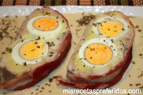 Rollo_relleno_salsa_queso_4161